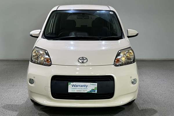 2014 Toyota porte (No Badge) NCP141