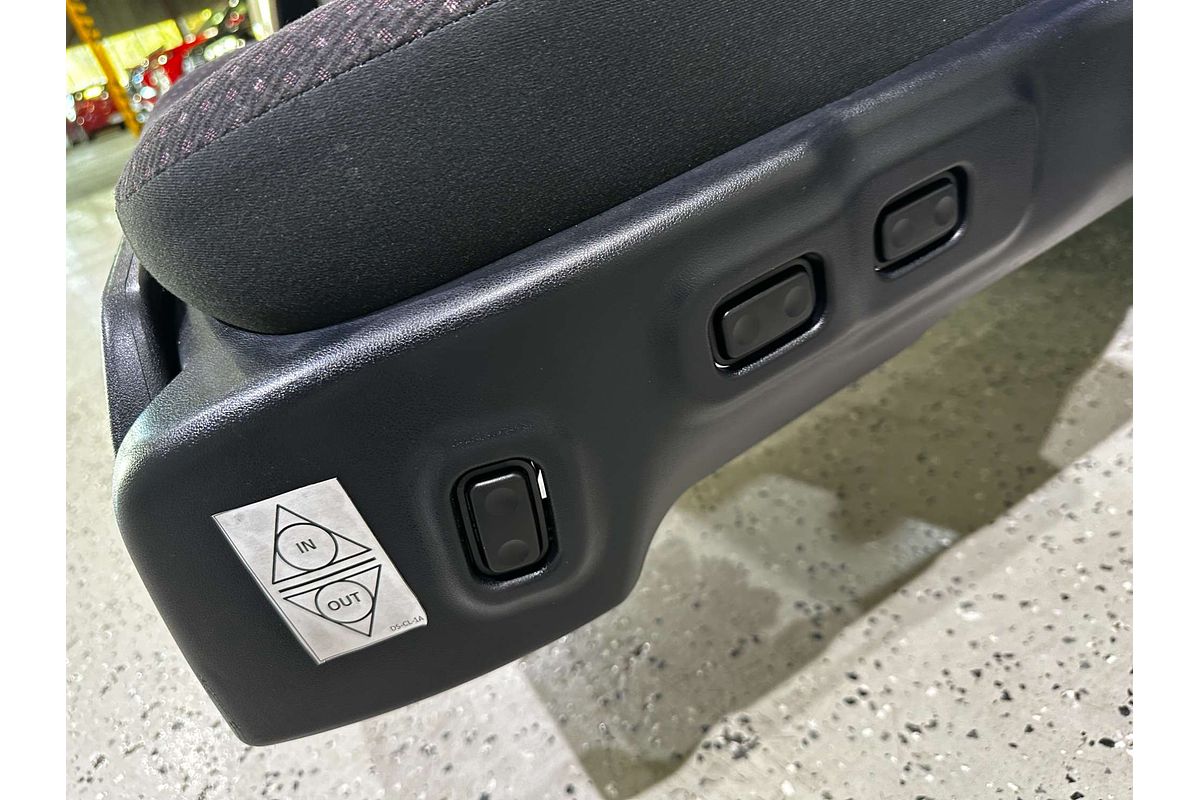 2014 Toyota porte (No Badge) NCP141