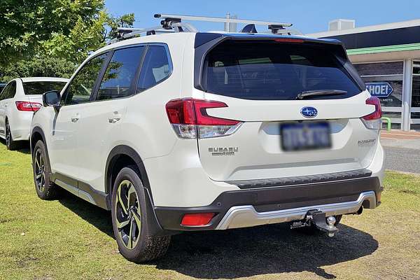2024 Subaru Forester 2.5i-S S5