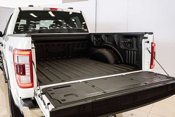 2023 Ford F-150 XLT 4X4 SWB