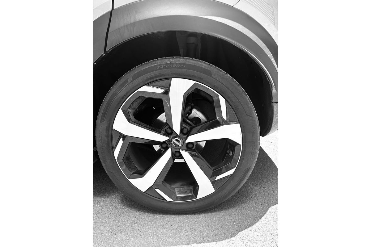 2023 Nissan JUKE ST-L F16