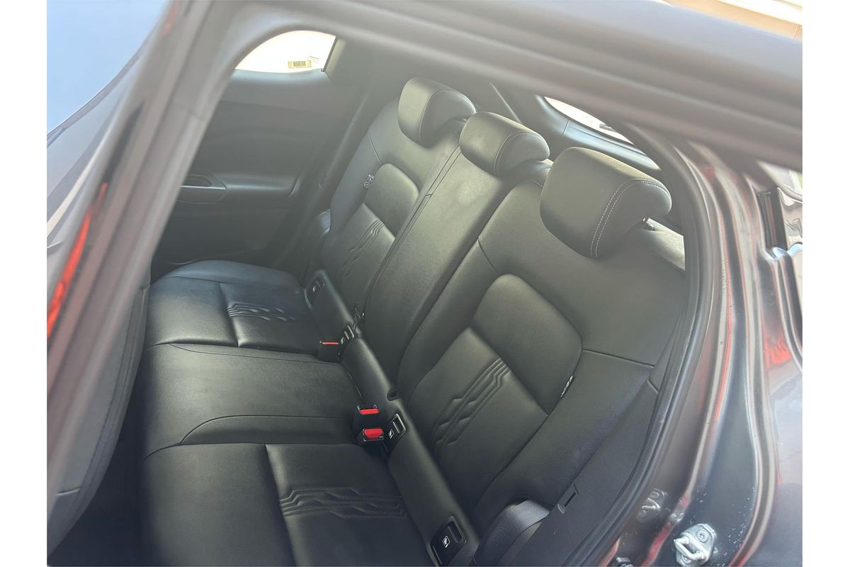 2023 Nissan JUKE ST-L F16