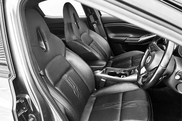 2023 Nissan JUKE ST-L F16