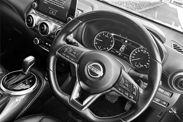 2023 Nissan JUKE ST-L F16