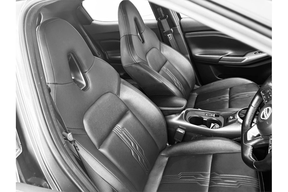 2023 Nissan JUKE ST-L F16