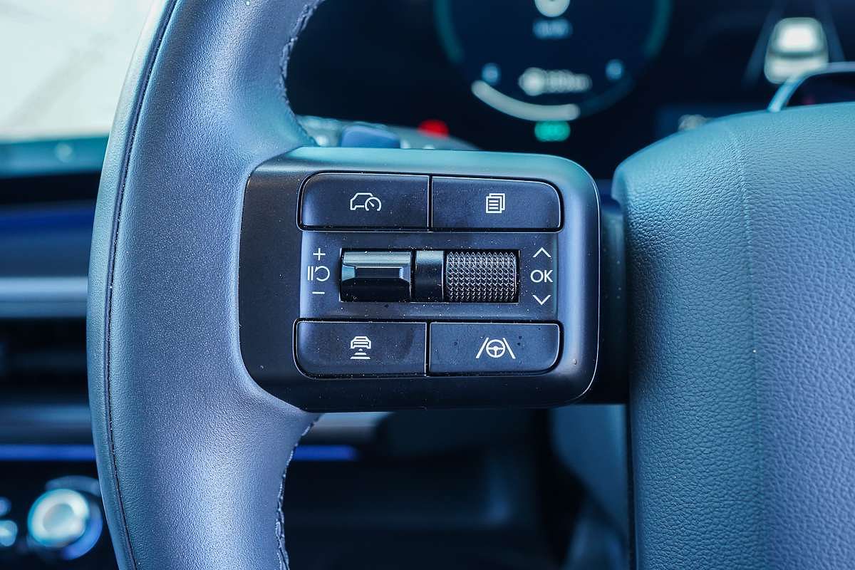 2025 Hyundai Santa Fe Calligraphy MX5.V1