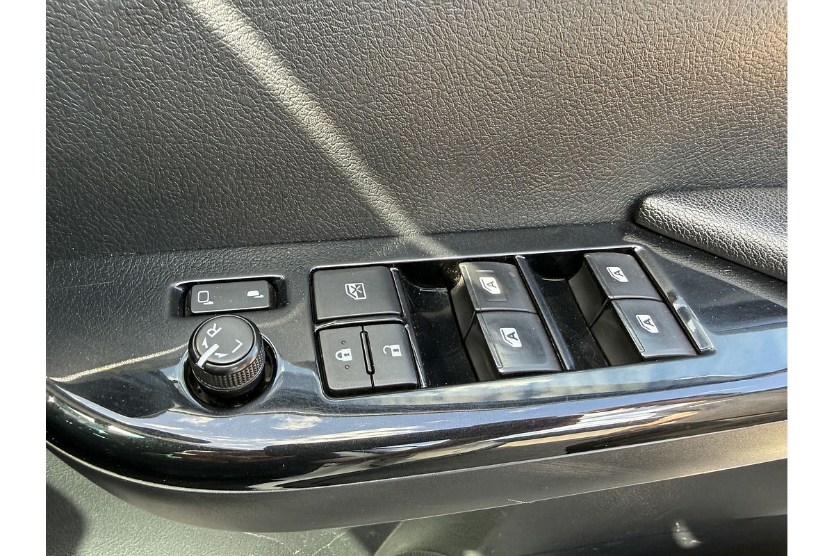 2019 Toyota Hilux Rugged X GUN126R 4X4