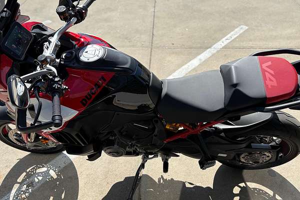 2022 Ducati Multistrada V4 Pikes Peak Multistrada