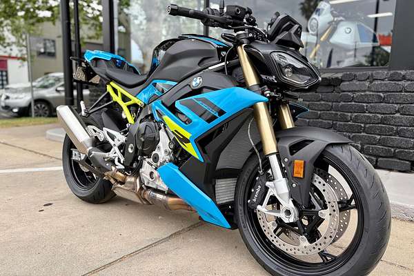 2025 BMW S 1000 R Sport S 1000
