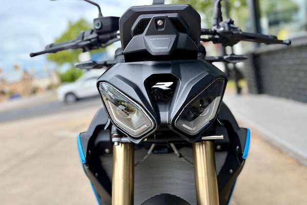 2025 BMW S 1000 R Sport S 1000