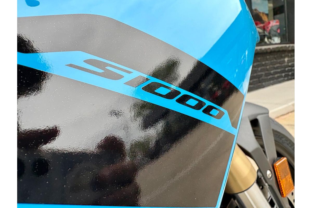 2025 BMW S 1000 R Sport S 1000