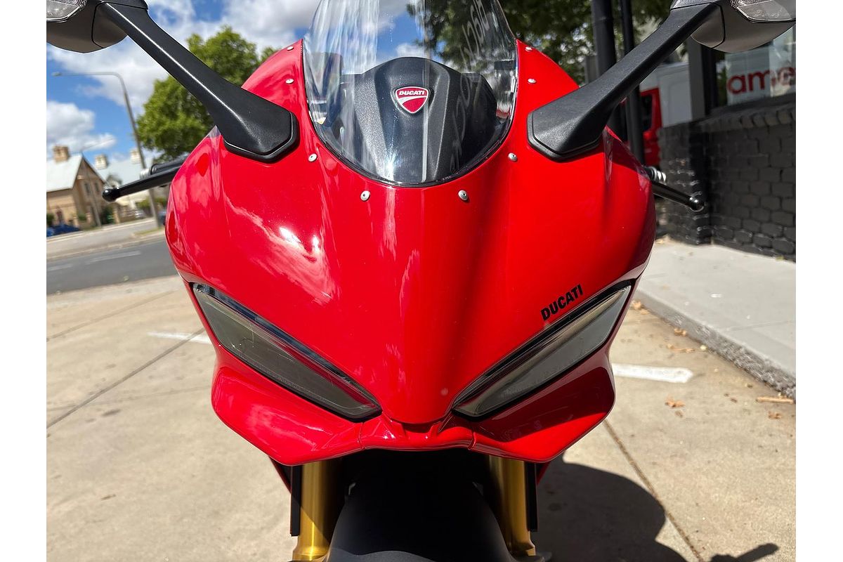 2025 Ducati Panigale V2 S Panigale