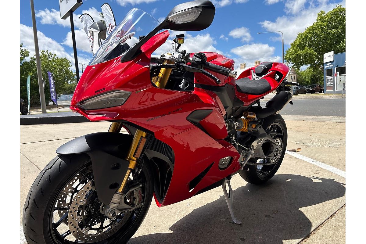 2025 Ducati Panigale V2 S Panigale