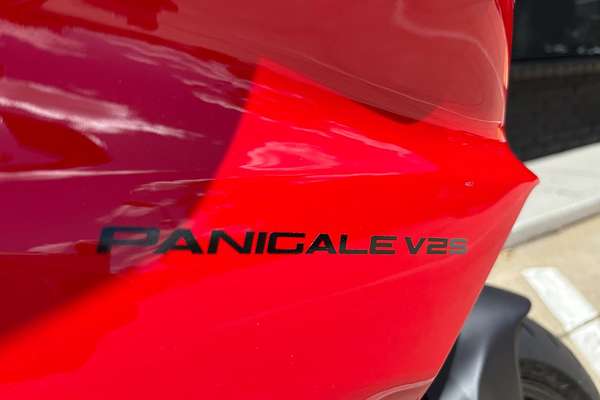2025 Ducati Panigale V2 S Panigale