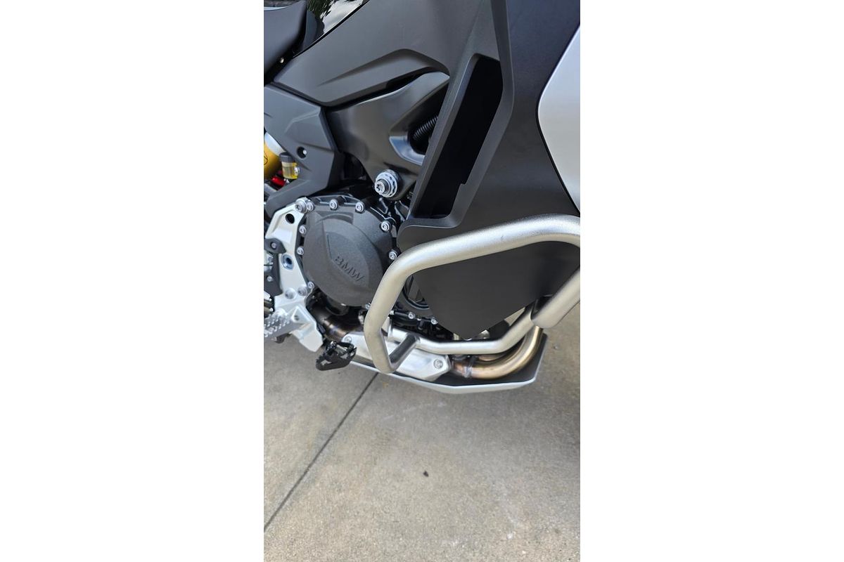 2025 BMW F 900 GS Adventure Ride Pro F 900