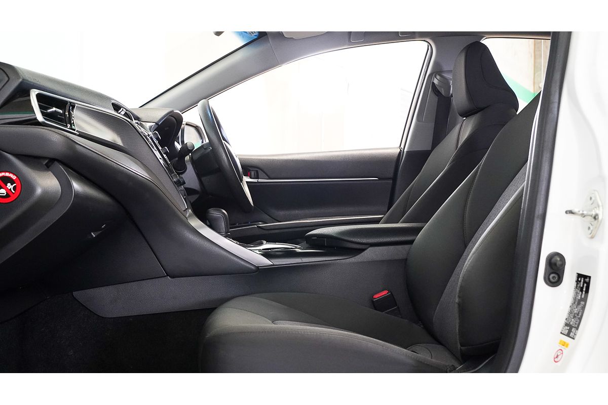 2018 Toyota Camry Ascent AXVH71R