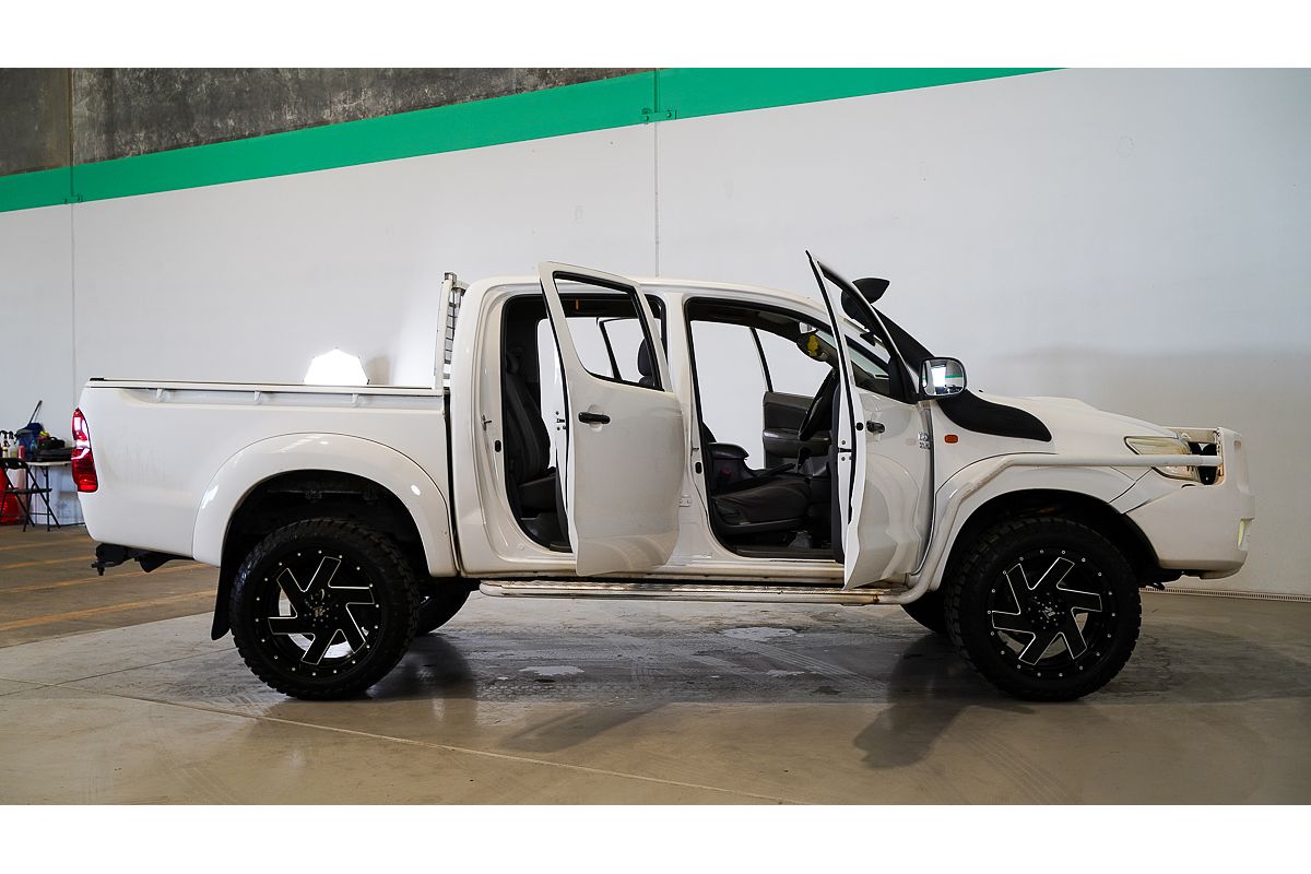 2013 Toyota Hilux SR KUN26R 4X4