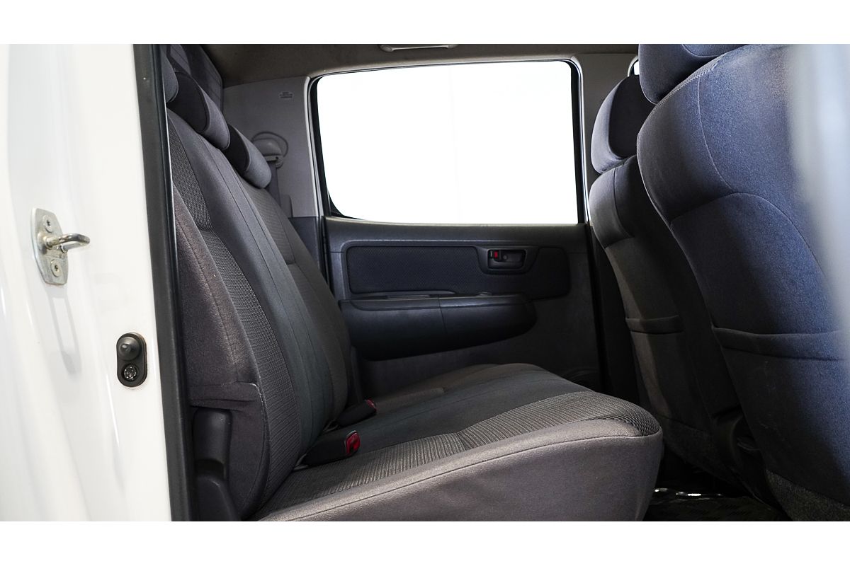 2013 Toyota Hilux SR KUN26R 4X4