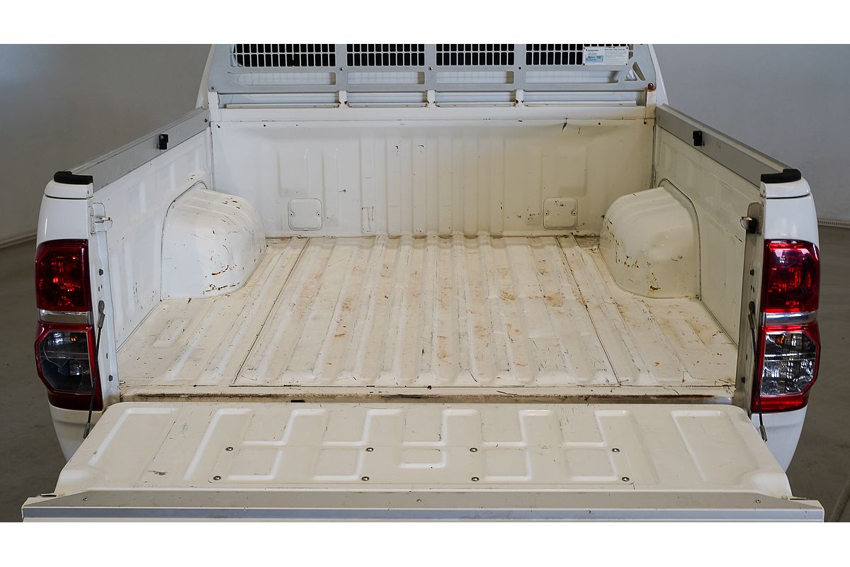 2013 Toyota Hilux SR KUN26R 4X4