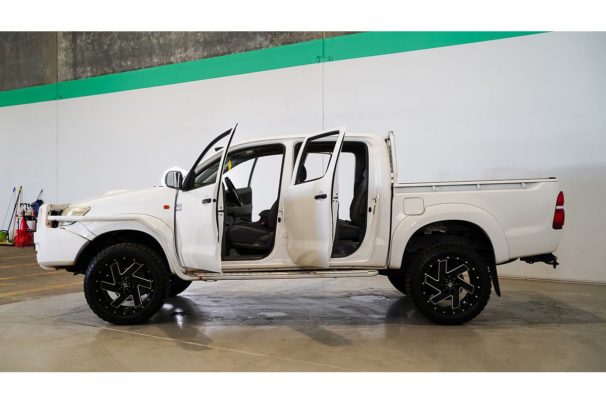 2013 Toyota Hilux SR KUN26R 4X4