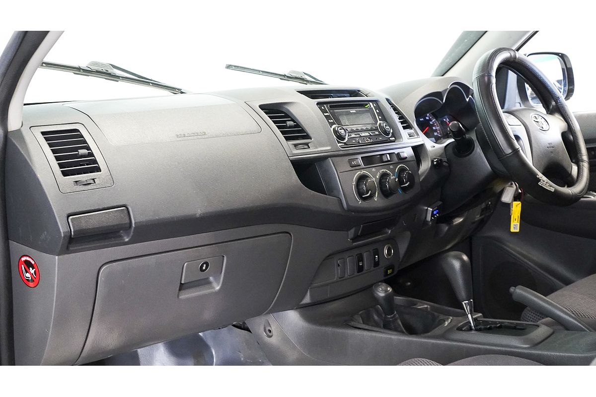2013 Toyota Hilux SR KUN26R 4X4