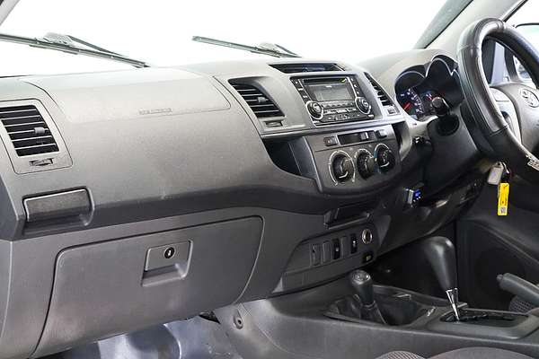 2013 Toyota Hilux SR KUN26R 4X4