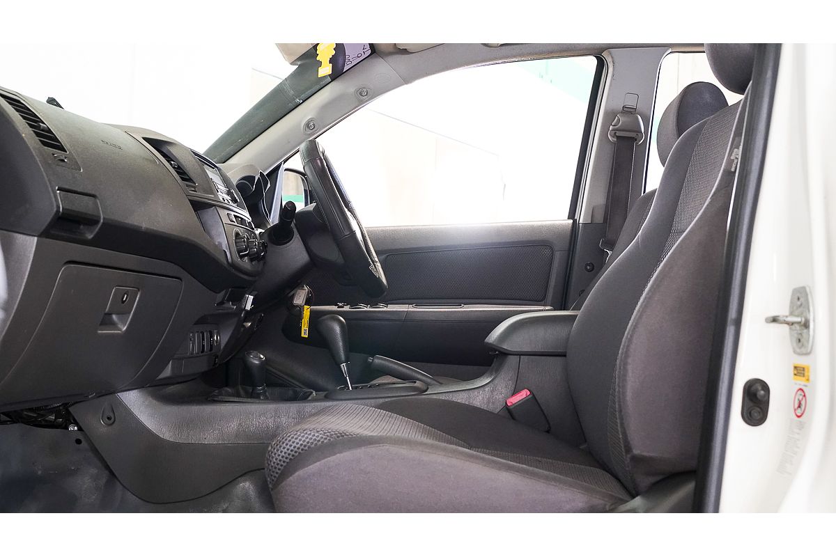 2013 Toyota Hilux SR KUN26R 4X4