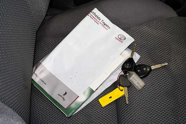 2013 Toyota Hilux SR KUN26R 4X4