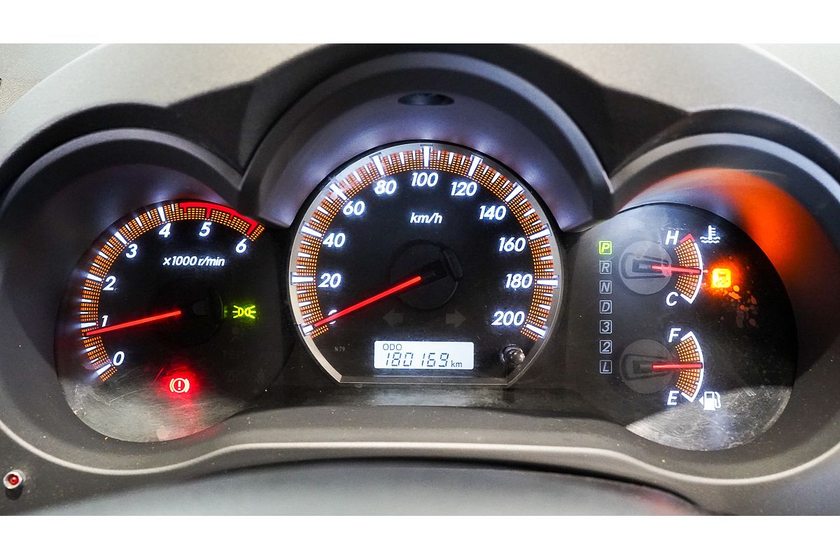 2013 Toyota Hilux SR KUN26R 4X4