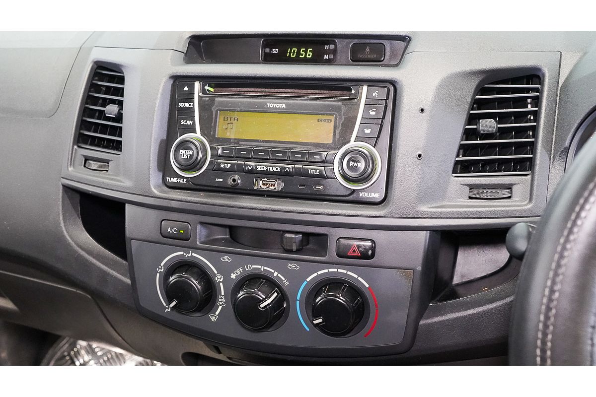 2013 Toyota Hilux SR KUN26R 4X4