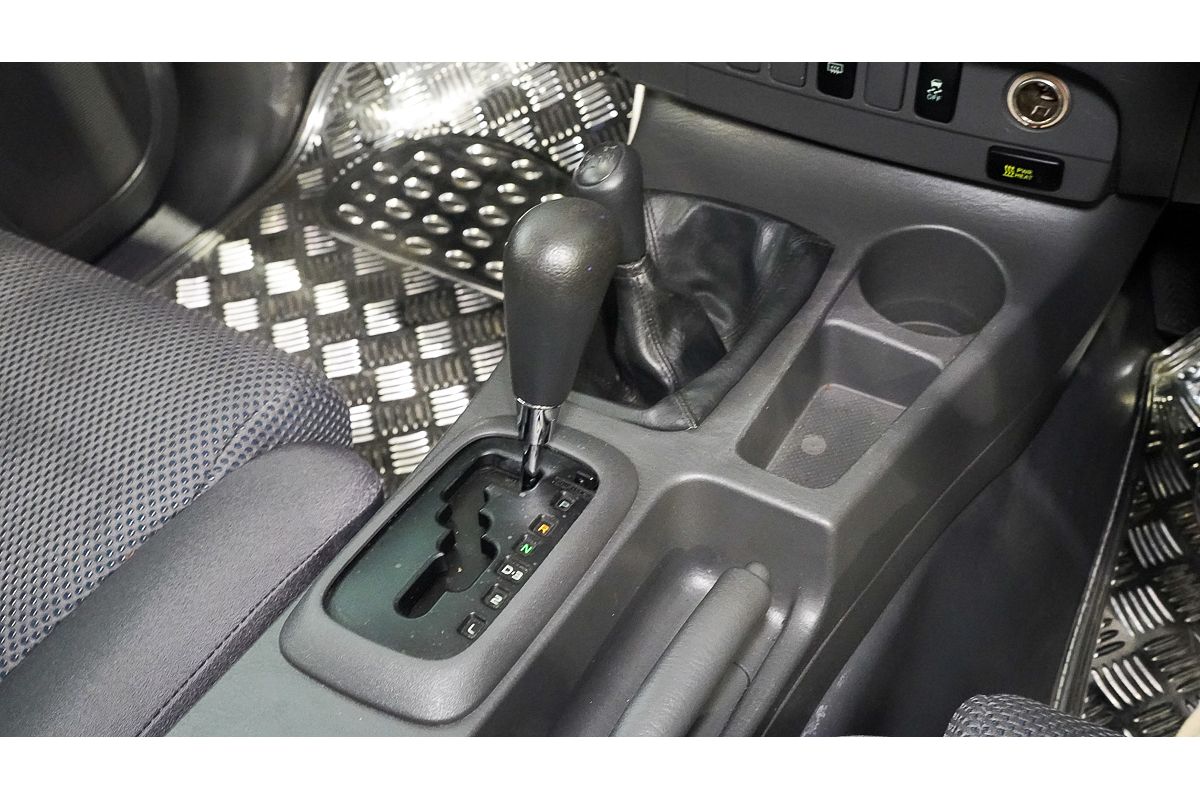 2013 Toyota Hilux SR KUN26R 4X4