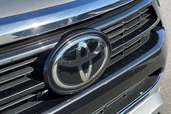 2022 Toyota Hilux SR5 GUN126R