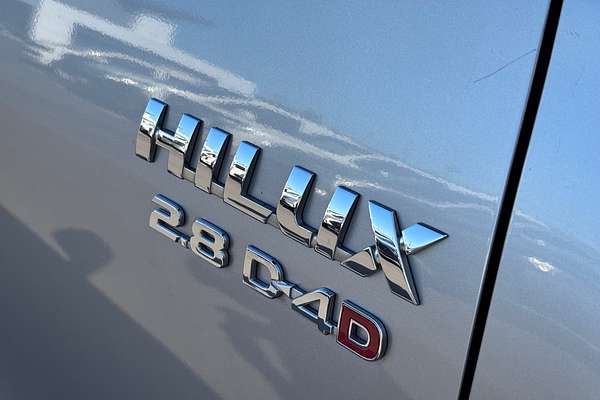 2022 Toyota Hilux SR5 GUN126R