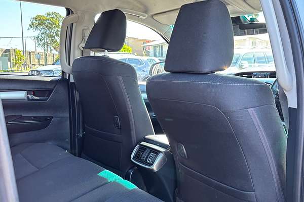 2022 Toyota Hilux SR5 GUN126R