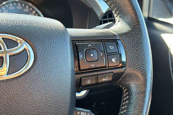 2022 Toyota Hilux SR5 GUN126R