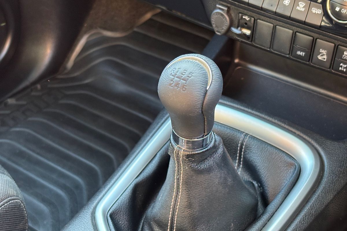 2022 Toyota Hilux SR5 GUN126R