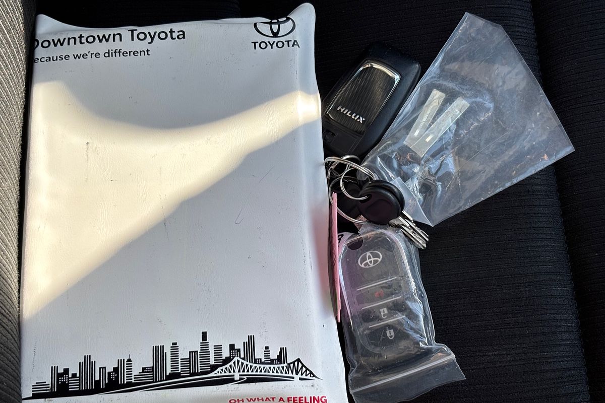 2022 Toyota Hilux SR5 GUN126R