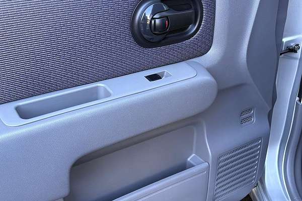 2005 Nissan Cube BZ11