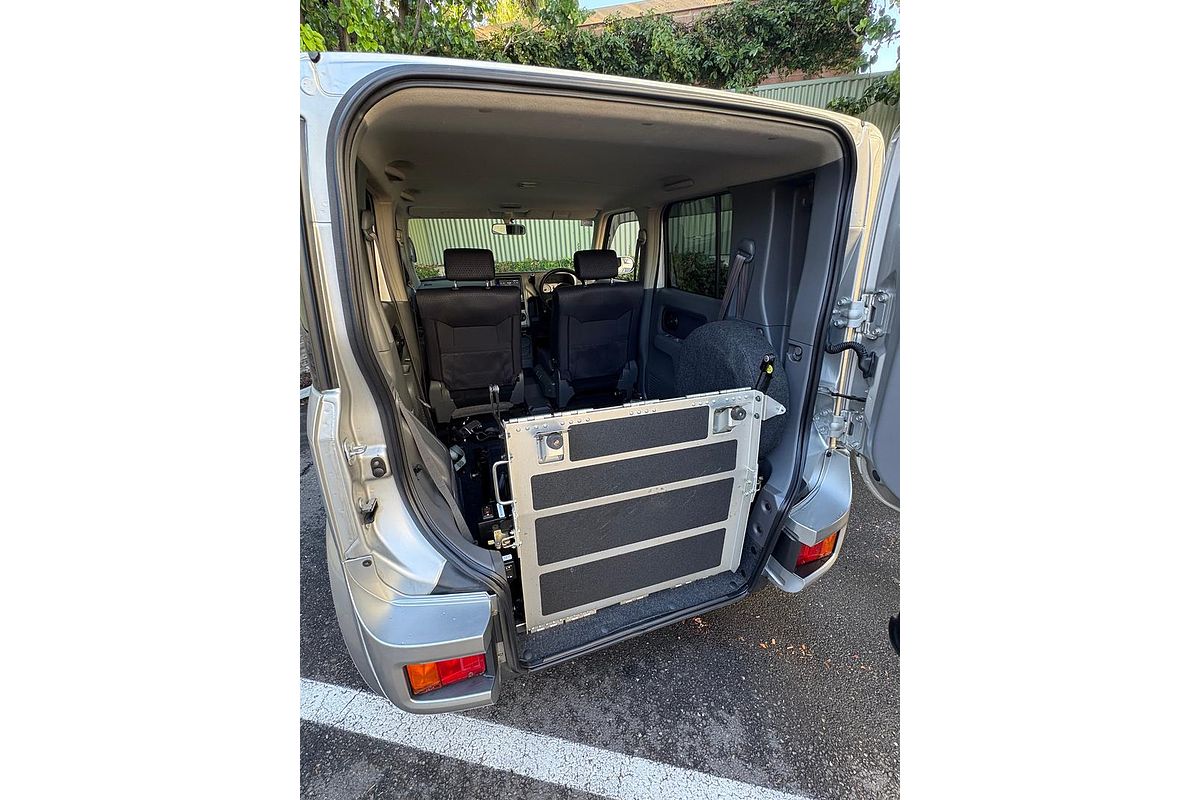 2005 Nissan Cube BZ11