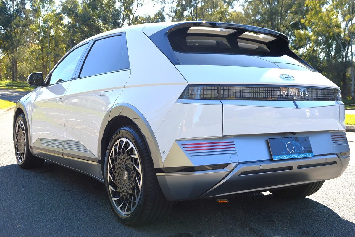 2022 Hyundai IONIQ 5 NE.V1