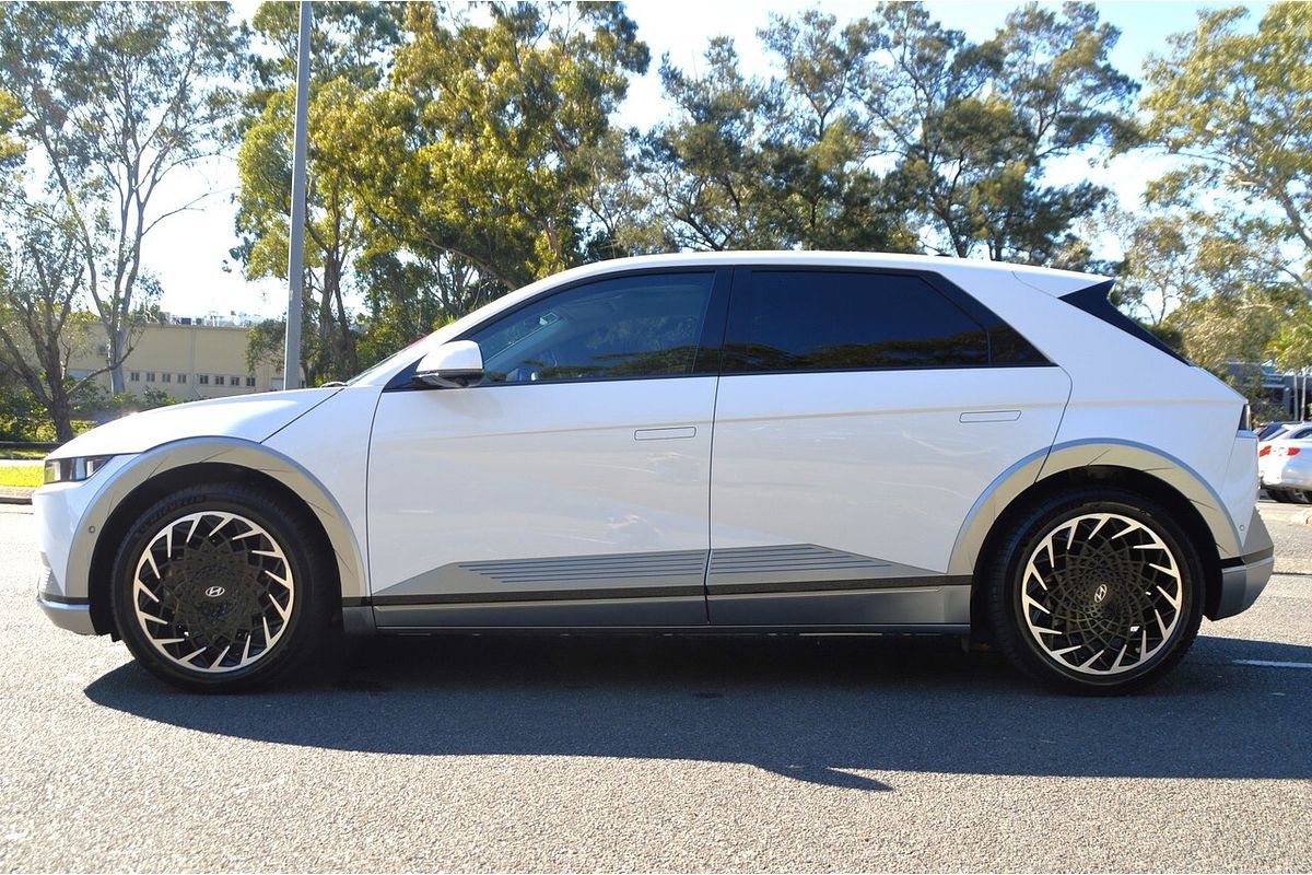 2022 Hyundai IONIQ 5 NE.V1