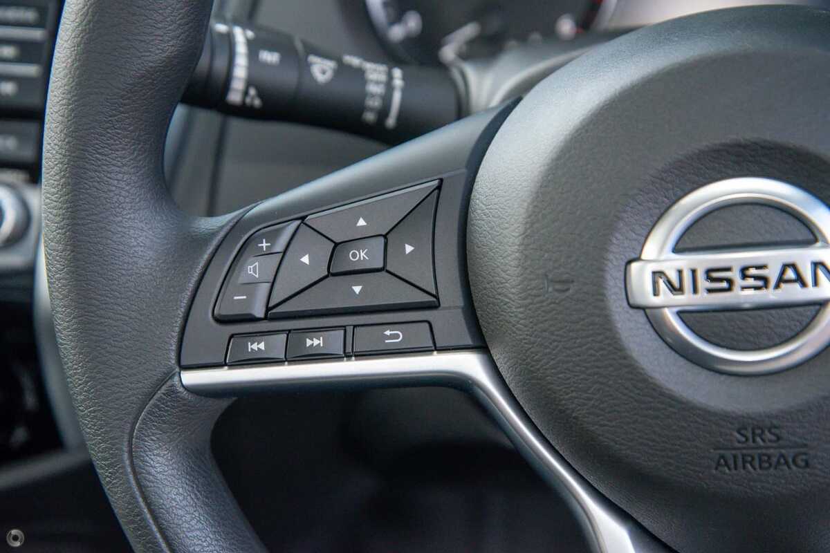 2022 Nissan Navara SL D23 Rear Wheel Drive