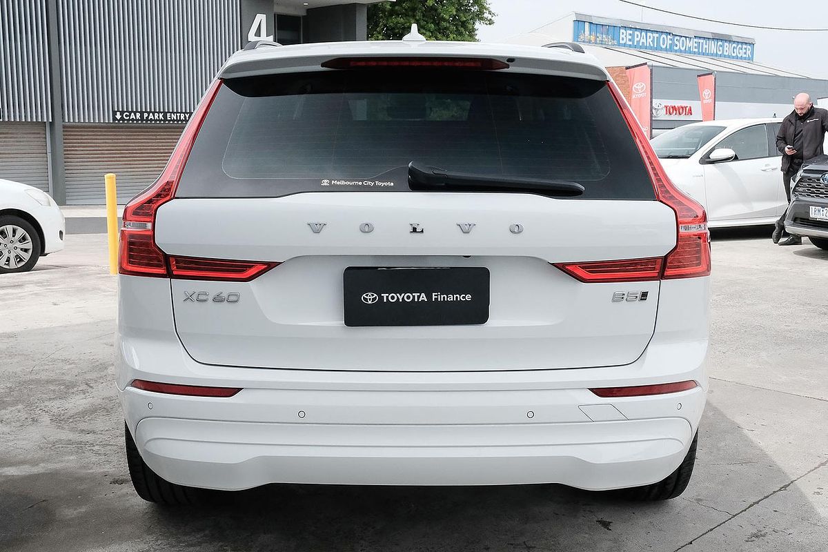 2022 Volvo XC60 B5 Momentum