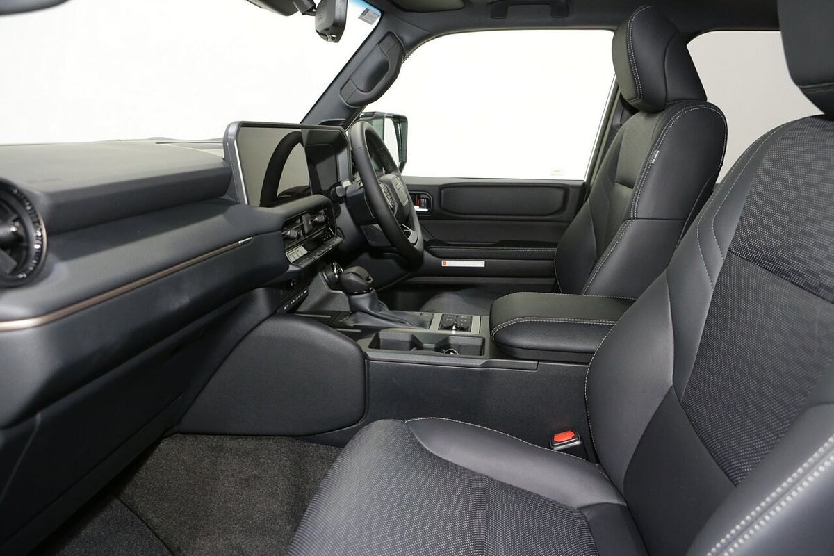 2025 Toyota Landcruiser Prado Altitude GDJ251R