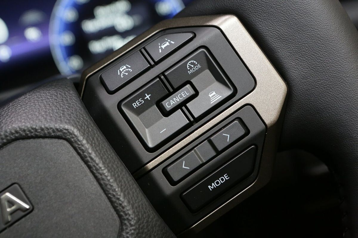 2025 Toyota Landcruiser Prado Altitude GDJ251R