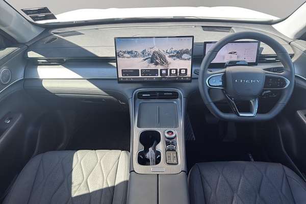 2025 Chery Tiggo 8 ULTIMATE 1.5PT PLUG IN HYBRID