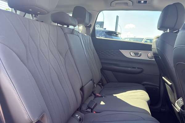 2025 Chery Tiggo 8 ULTIMATE 1.5PT PLUG IN HYBRID