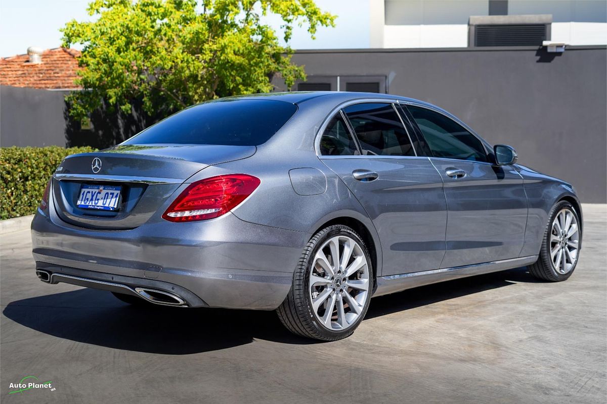 2018 Mercedes-Benz C-Class C300 W205
