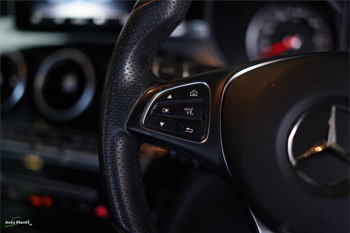 2018 Mercedes-Benz C-Class C300 W205