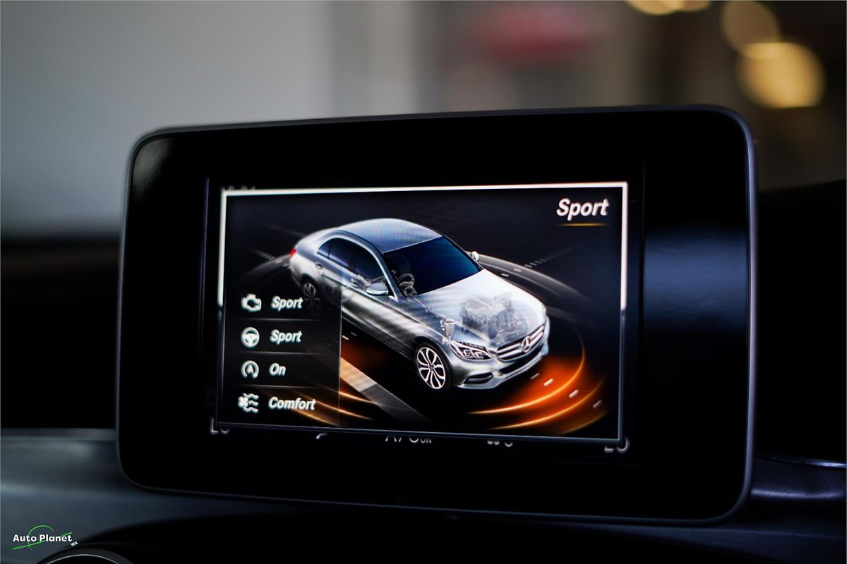 2018 Mercedes-Benz C-Class C300 W205